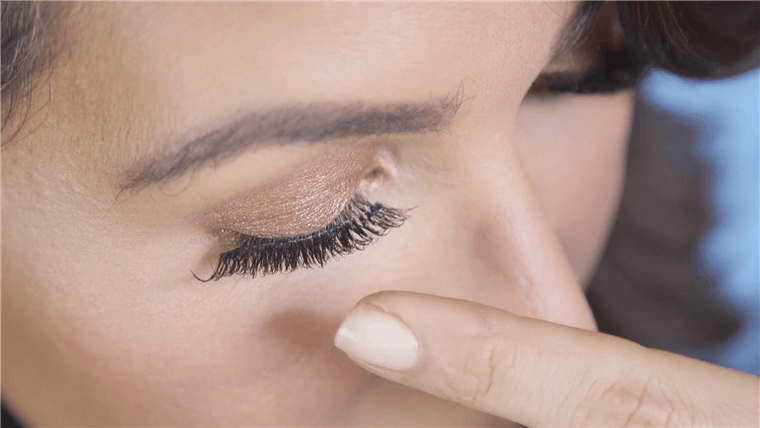 Are Magnetic Eyelashes the Future or Just a Fad?